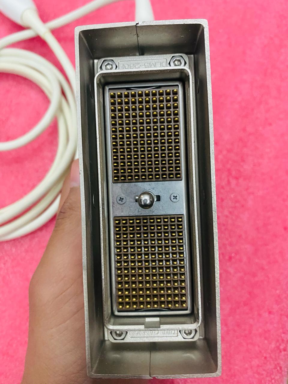 ..GE 8C micro convex array ultrasound transducer. Checked