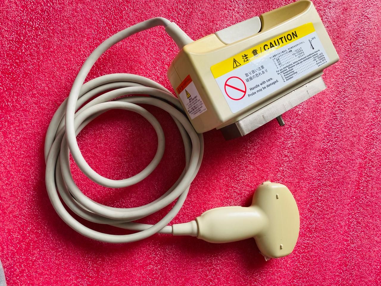..Hitachi EUP-C715 convex probe UC