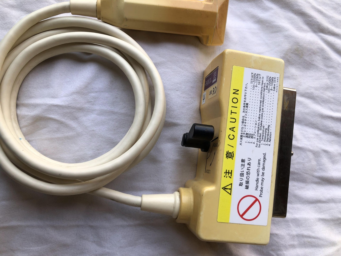 ..Hitachi 10MHz linear probe - Japan Medical Company LTD