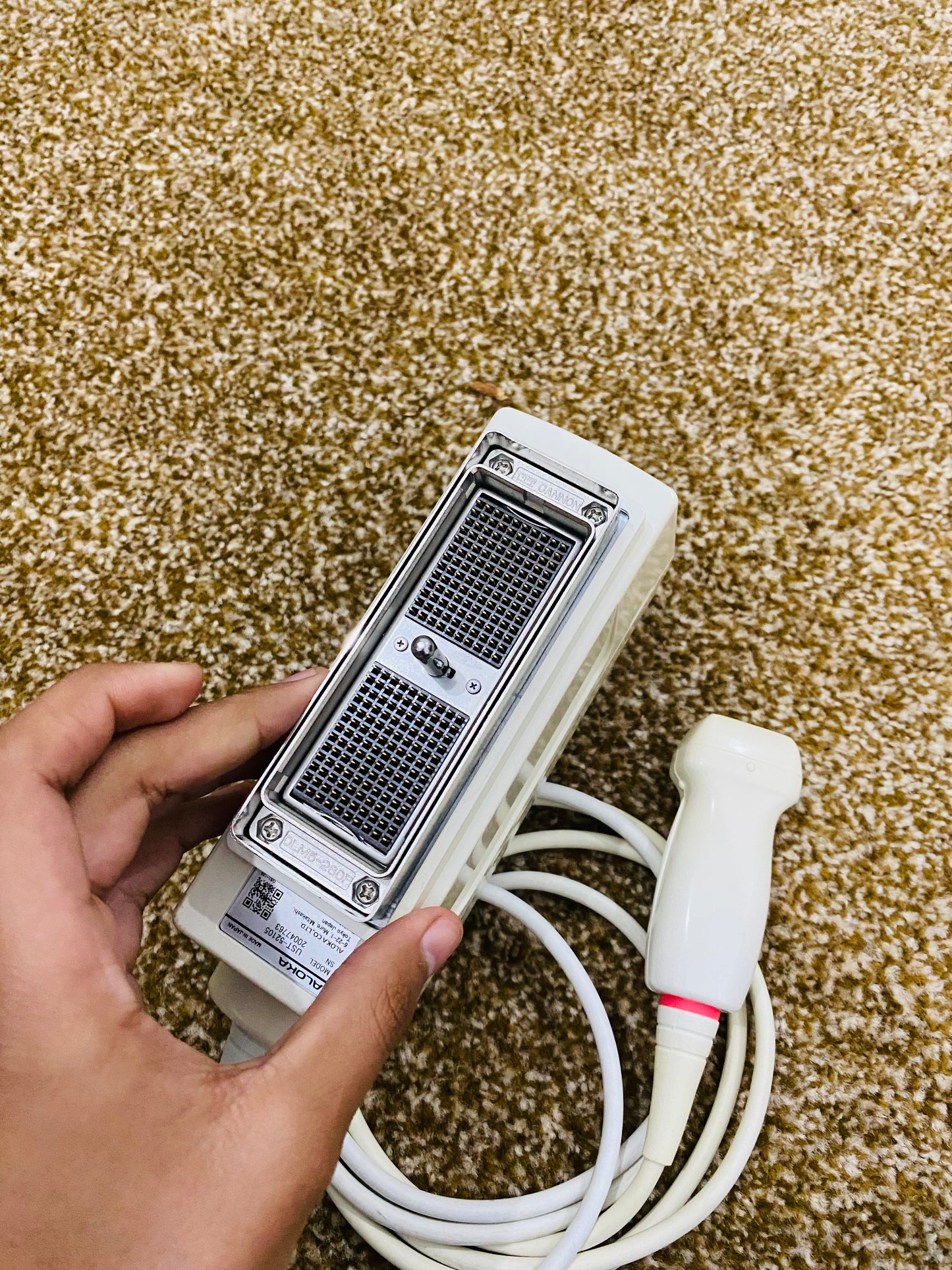..Aloka UST-52105 cardiac probe