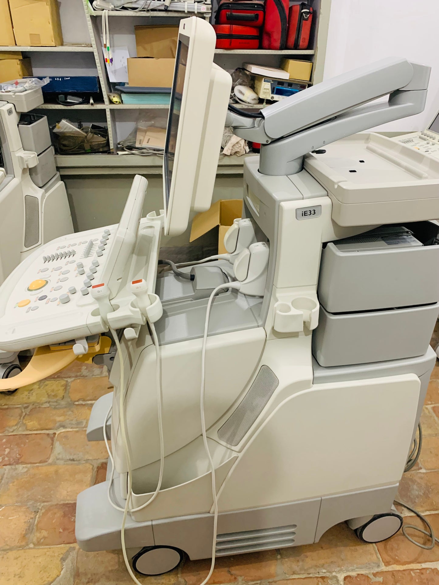 Philips IE 33 Ultrasound Machine