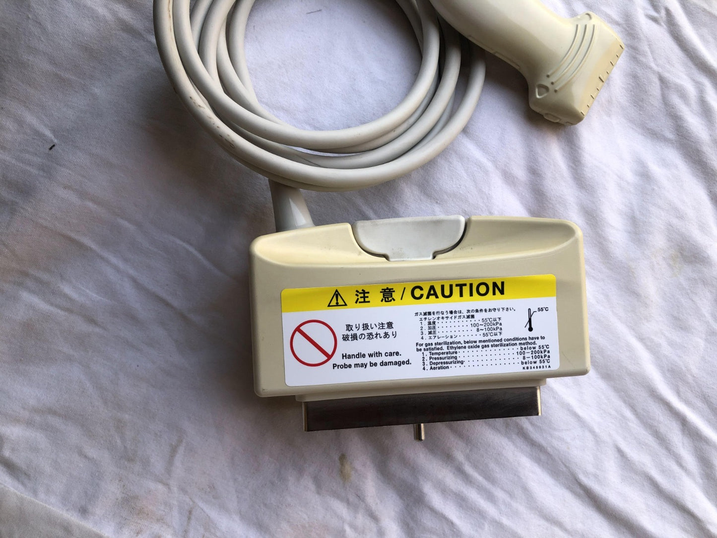 ..Hitachi 18-5 linear probe - Japan Medical Company LTD
