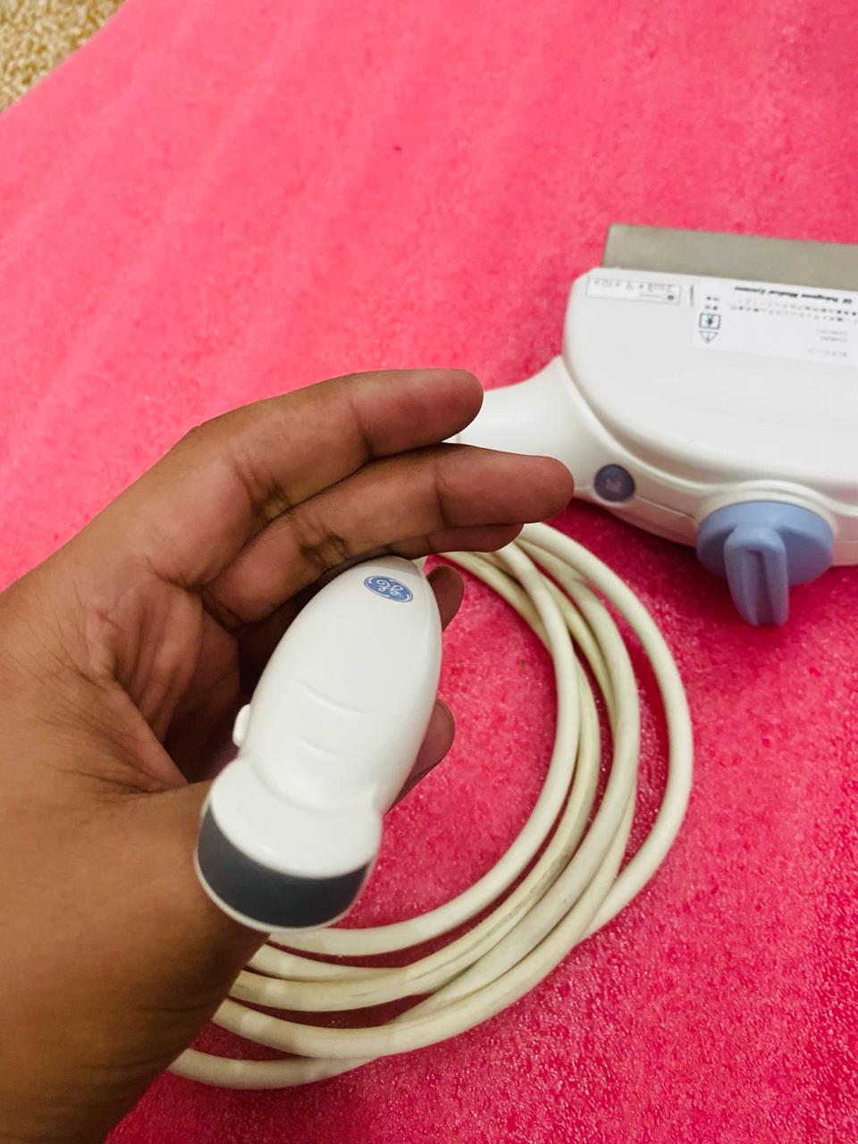 ..GE 8C micro convex array ultrasound transducer. Checked
