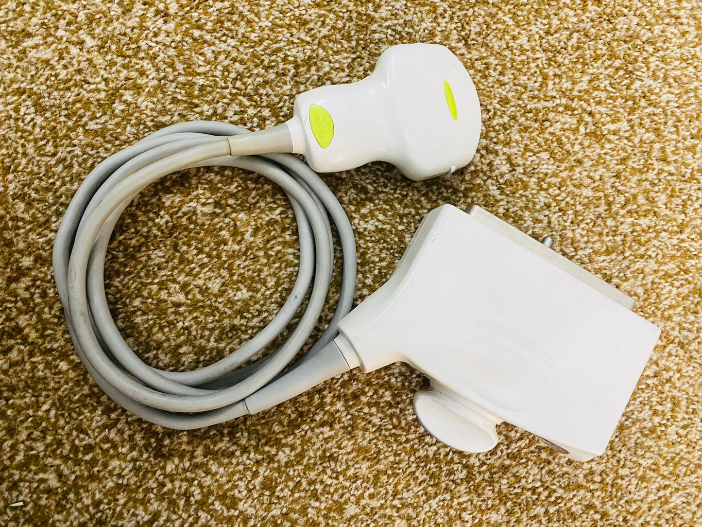 ..Toshiba PVT-375BT convex probe UC