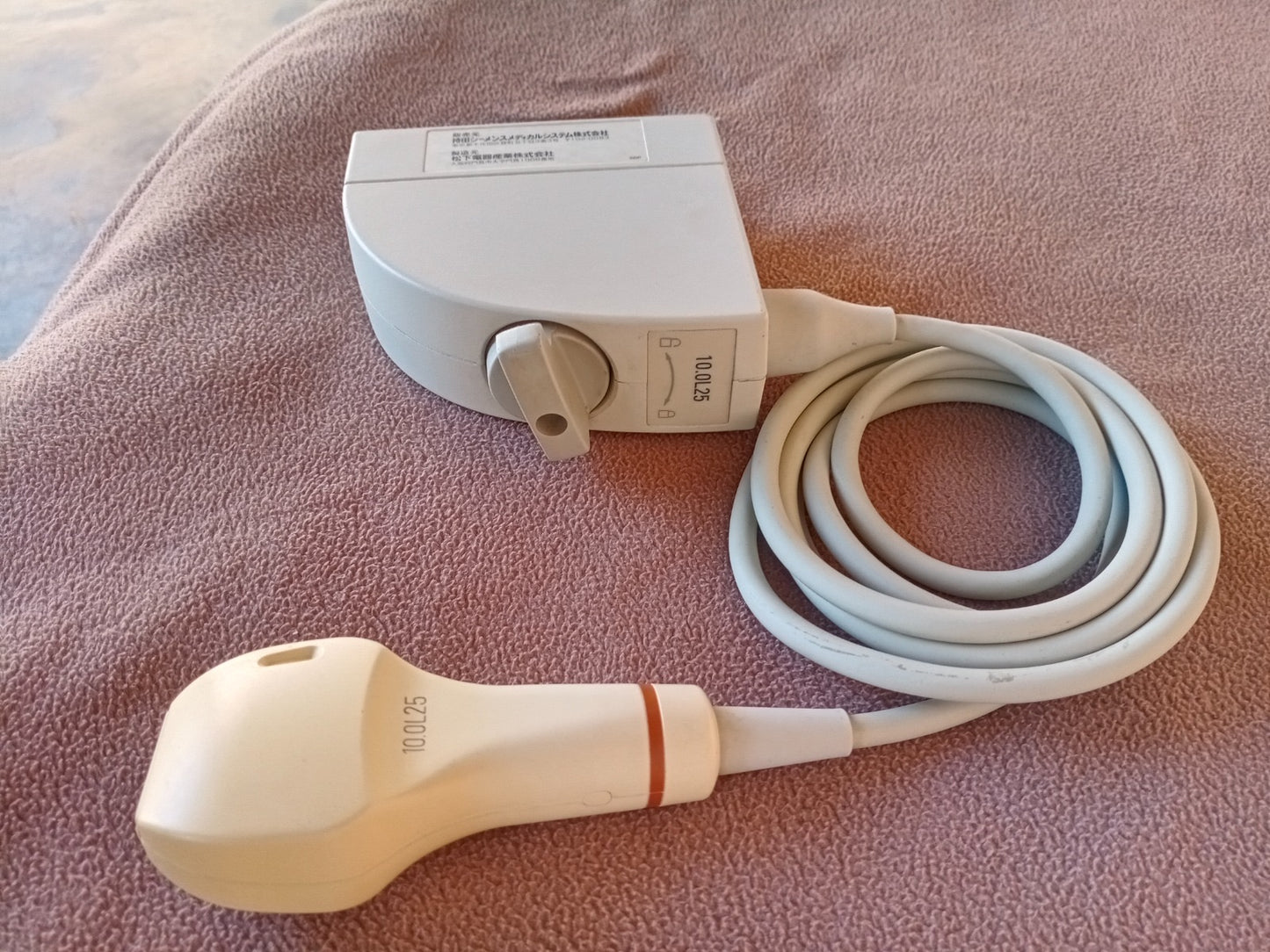 Siemens 10.0L25 linear array transducer probe - Japan Medical Company LTD