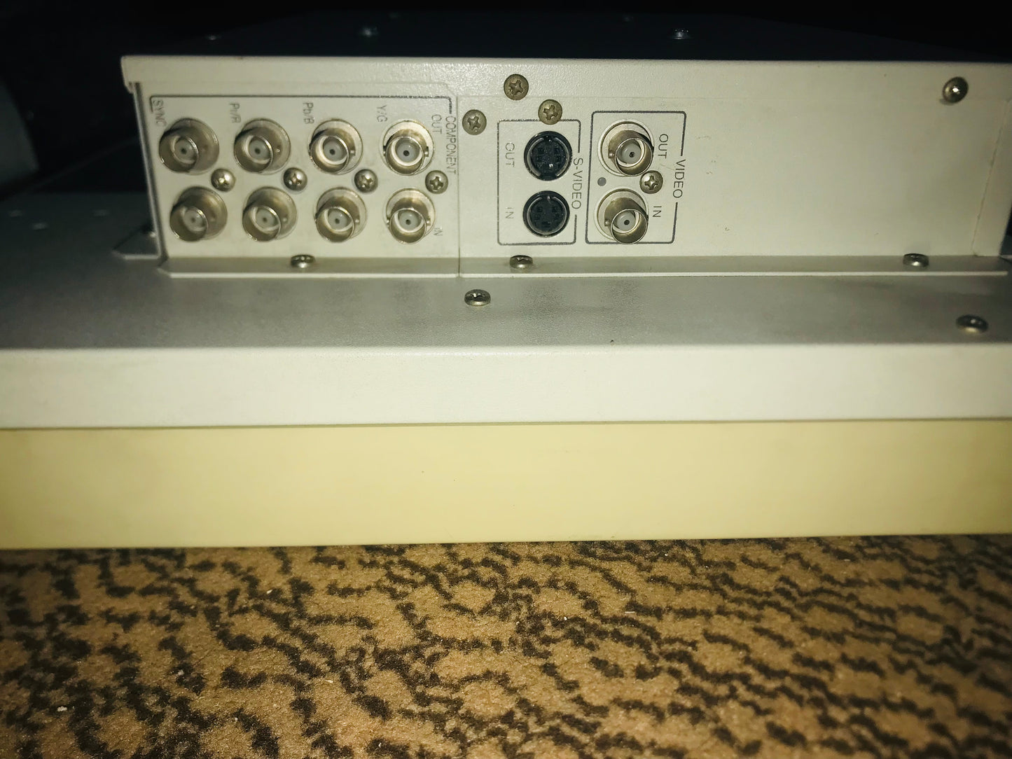 Ikegami color LCD Display