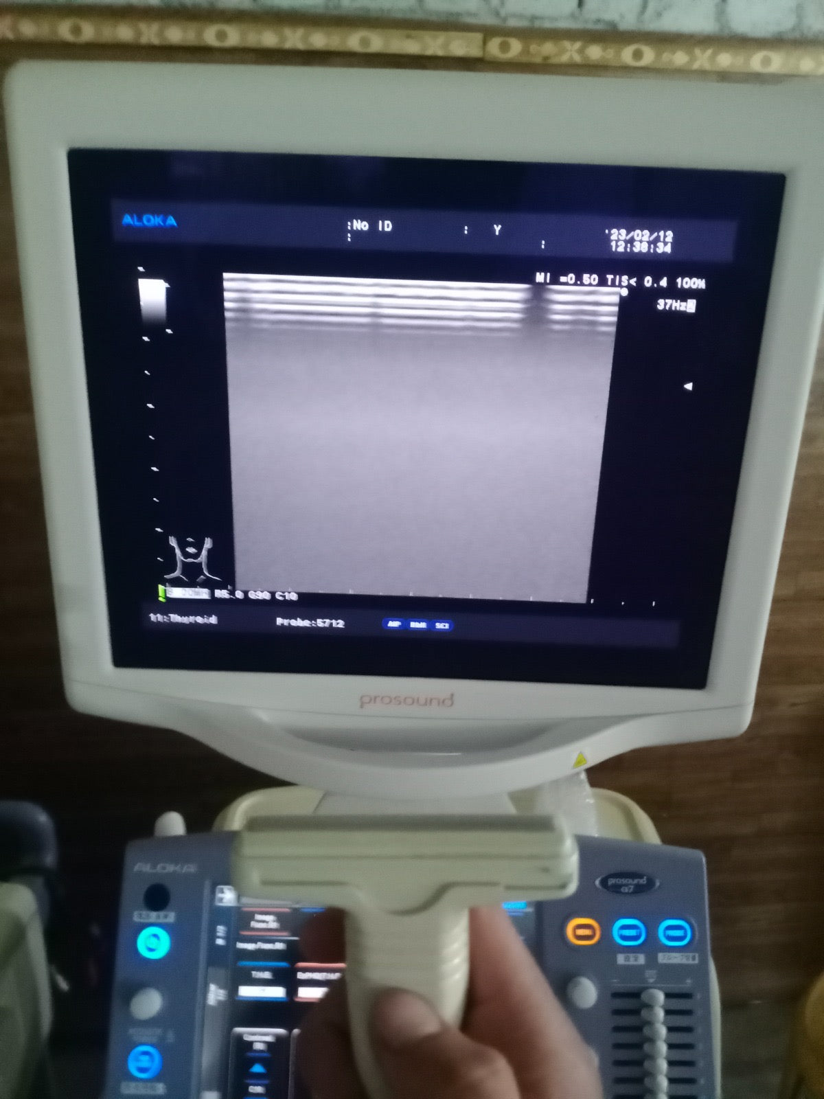 ..Hitachi UST-5712 linear vascular probe - Japan Medical Company LTD