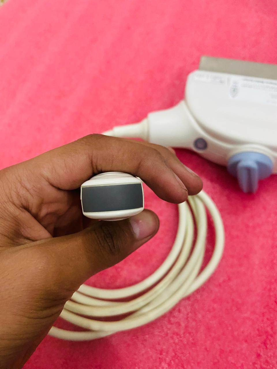 ..GE 8C micro convex array ultrasound transducer. Checked