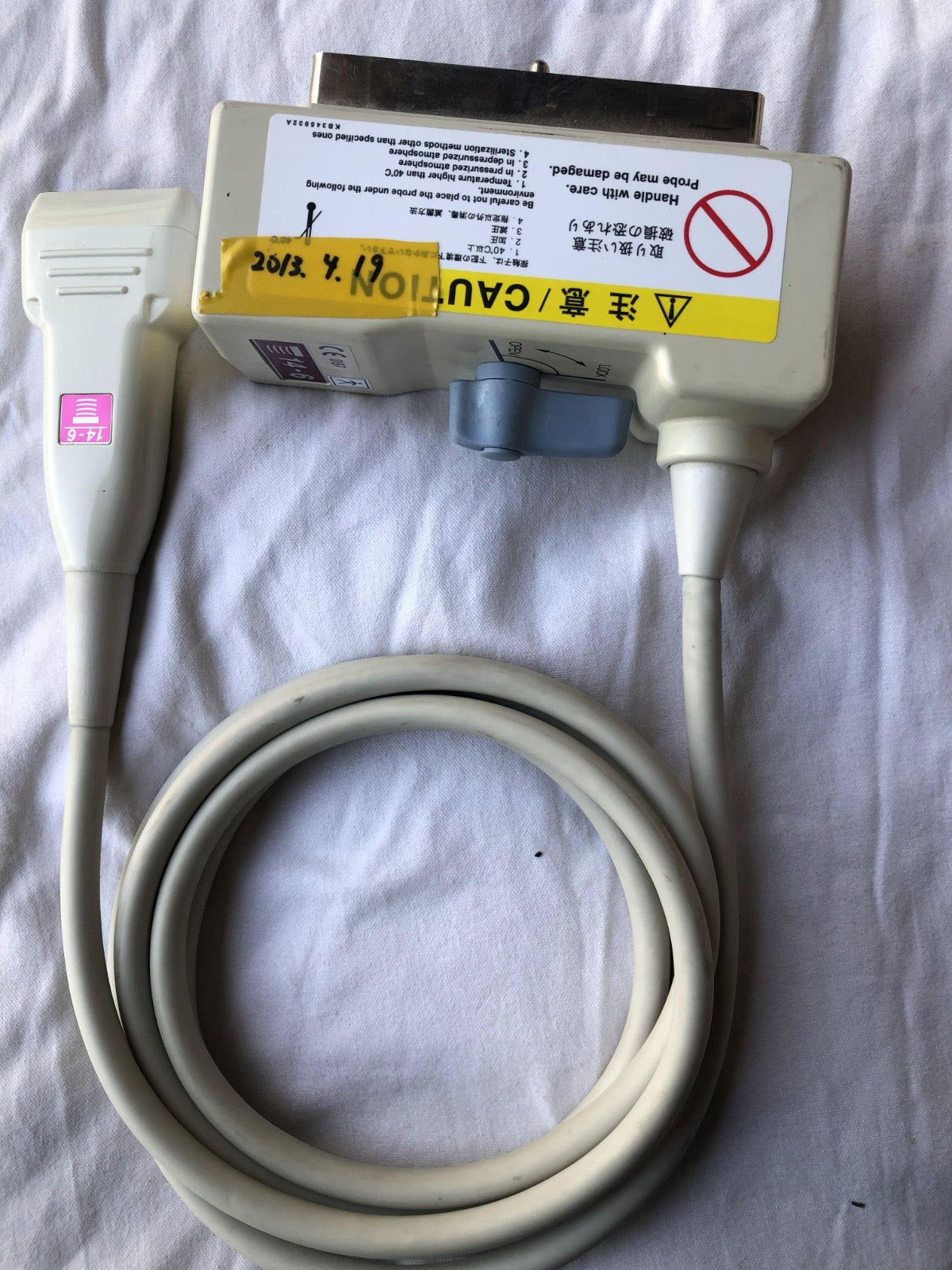 ..Hitachi 14-6 linear probe - Japan Medical Company LTD