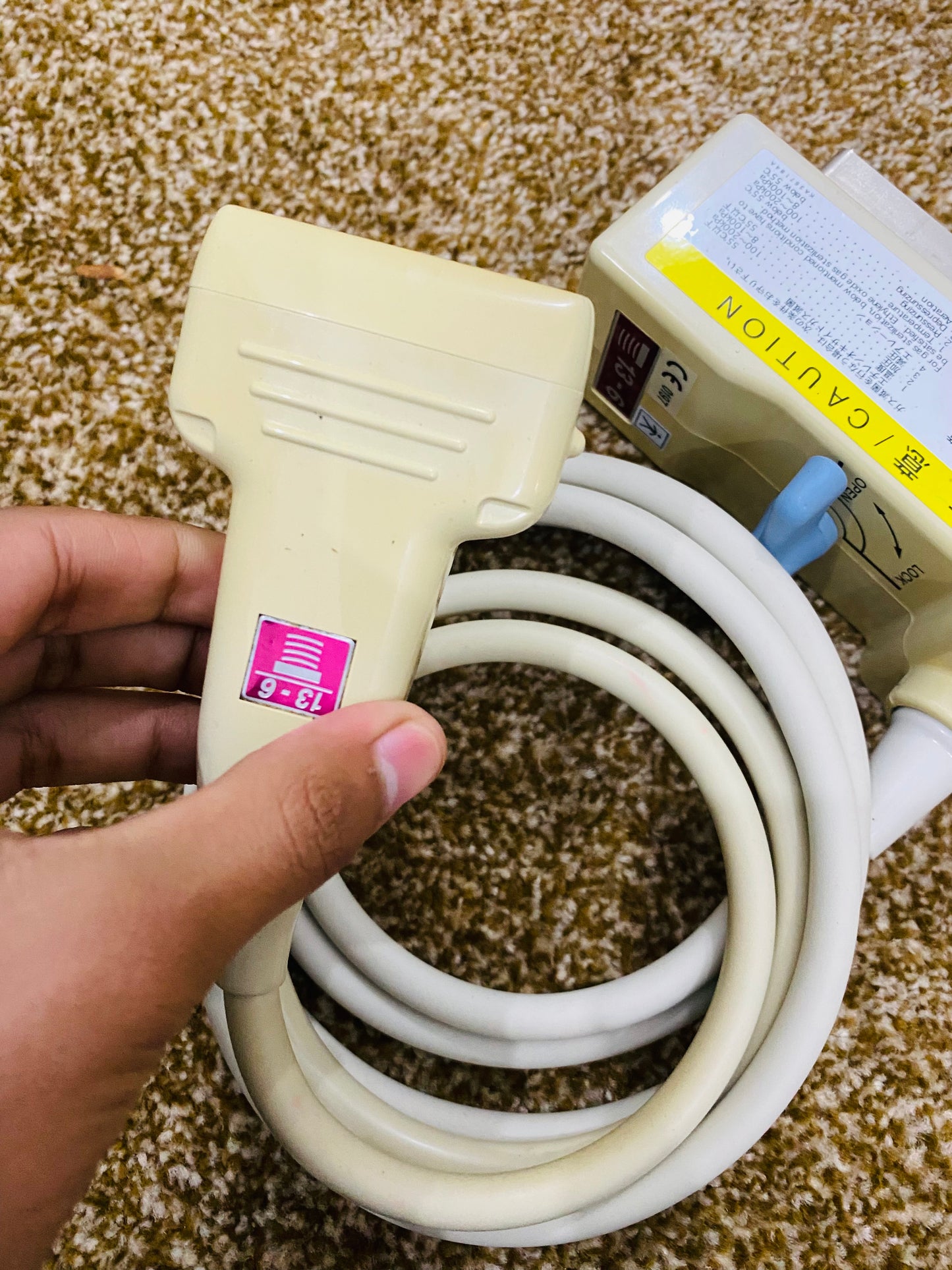 ..Hitachi EUP-L54MA linear probe Checked