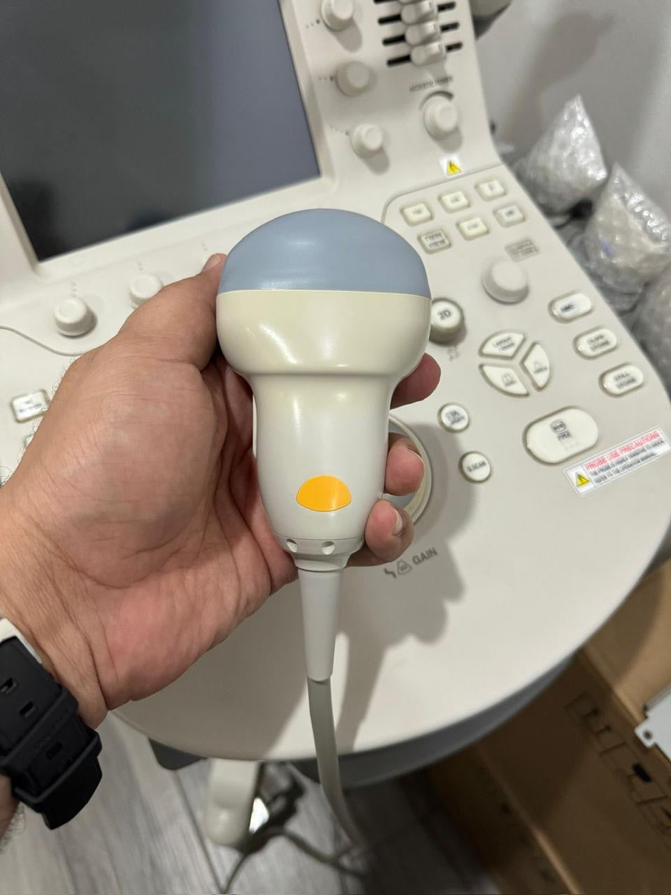 TOSHIBA PVU-674MV / 8CV2
CURVED PROBE