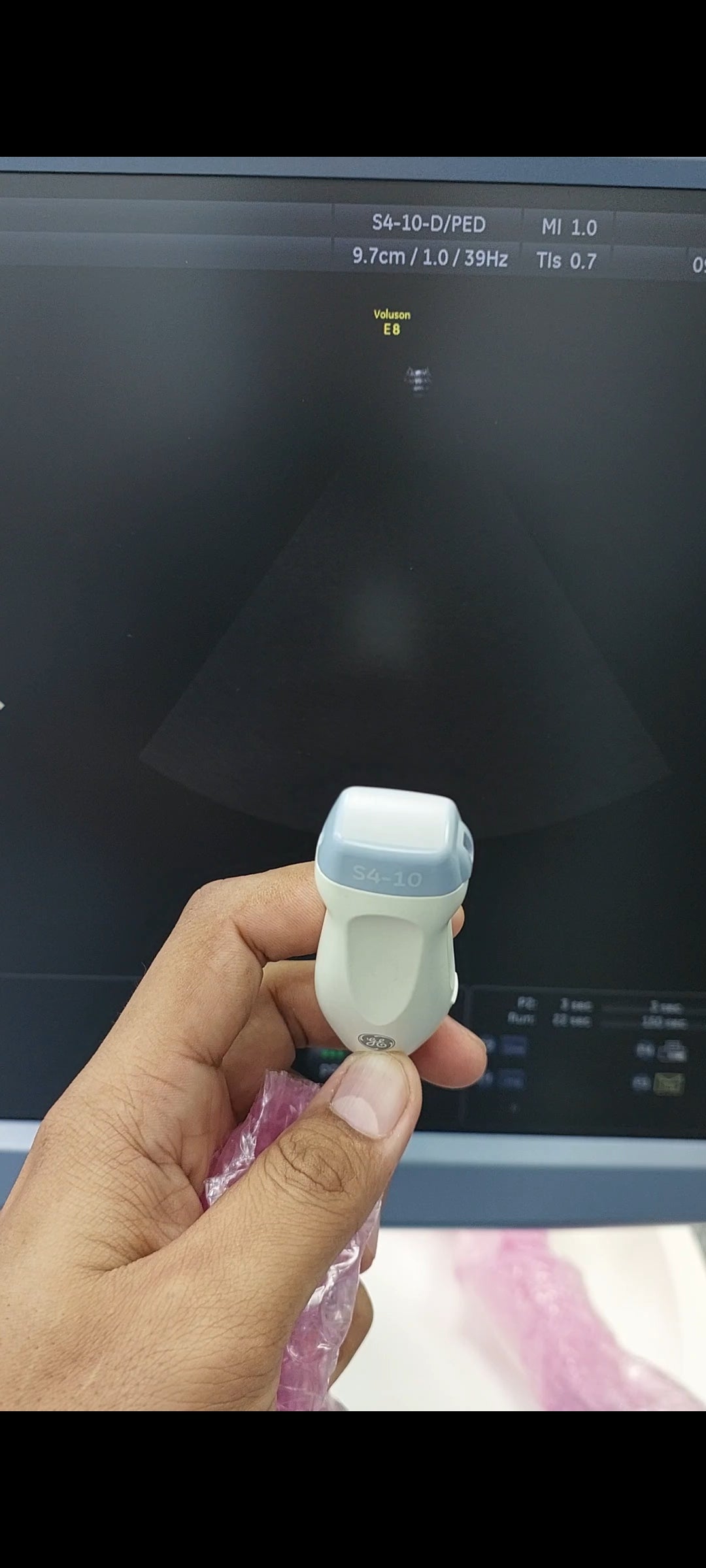 ..GE S4-10-D cardiac probe Mfg: 2014 (AV)
