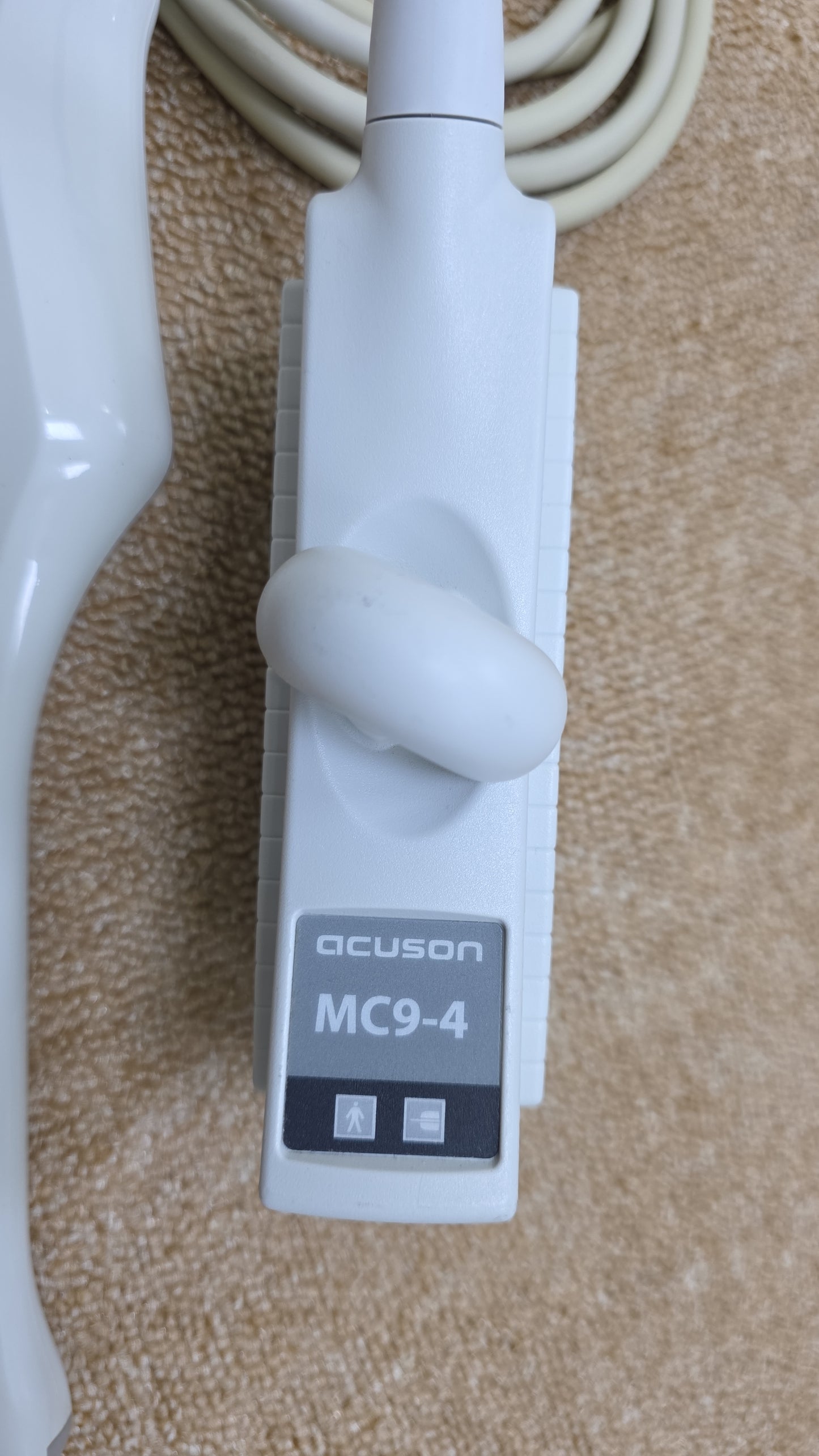 Siemens Acuson MC9-4 Ultrasound Probe MFg: 2016 DXB unchecked