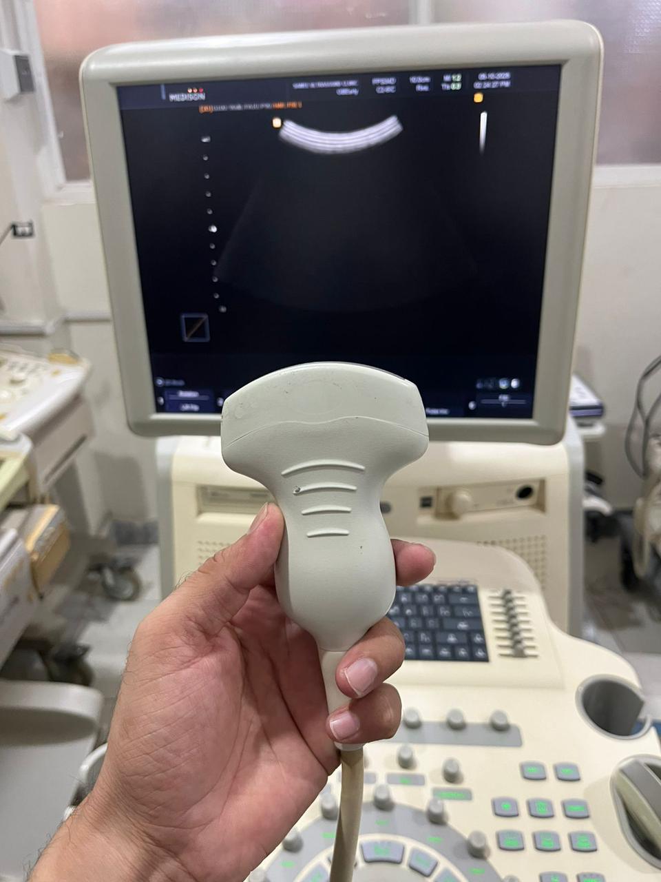 Samsung medison c2-6ic sn. B17914310029082 checked dxb