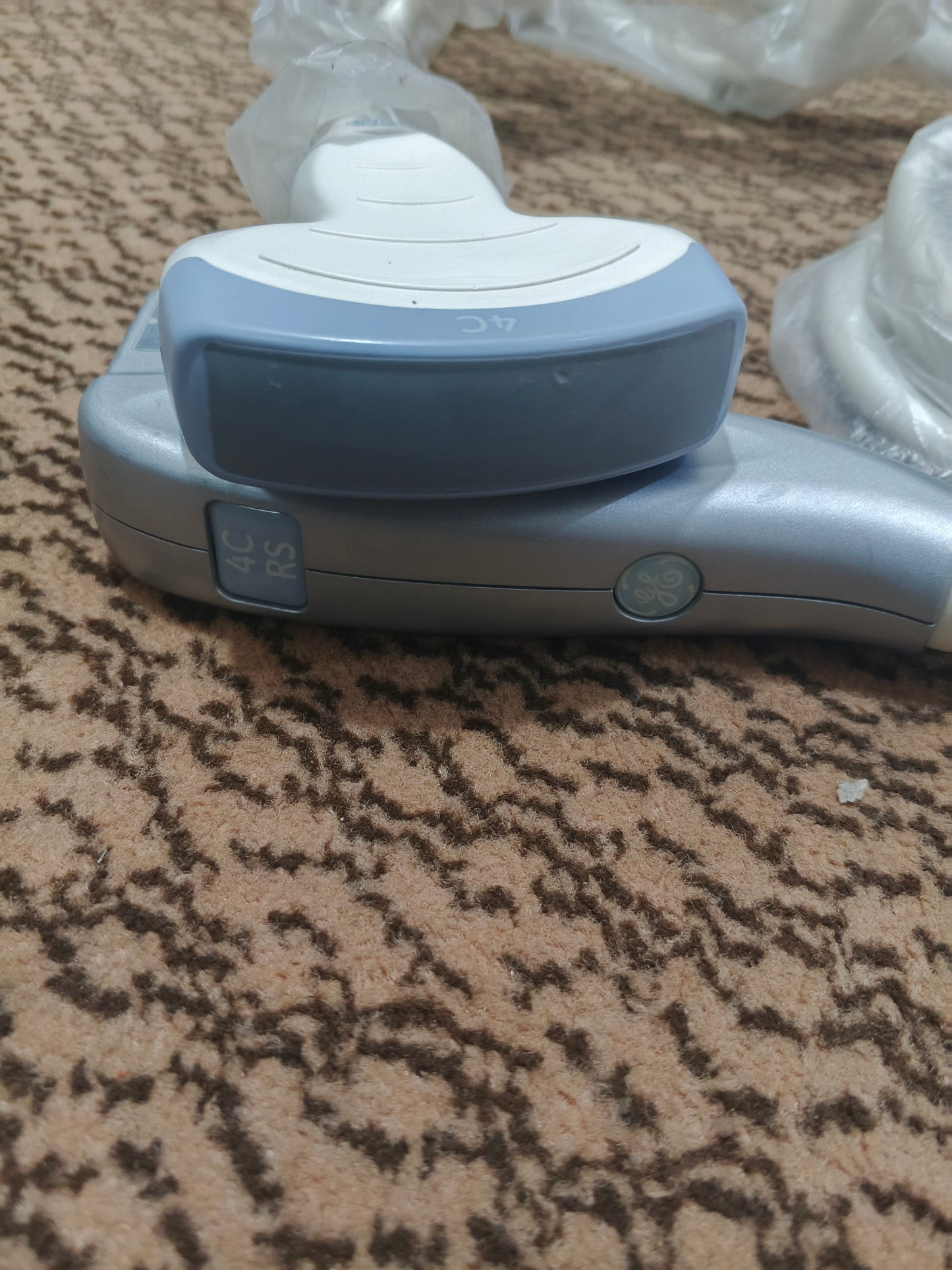 ...Ge voluson P8 convex probe