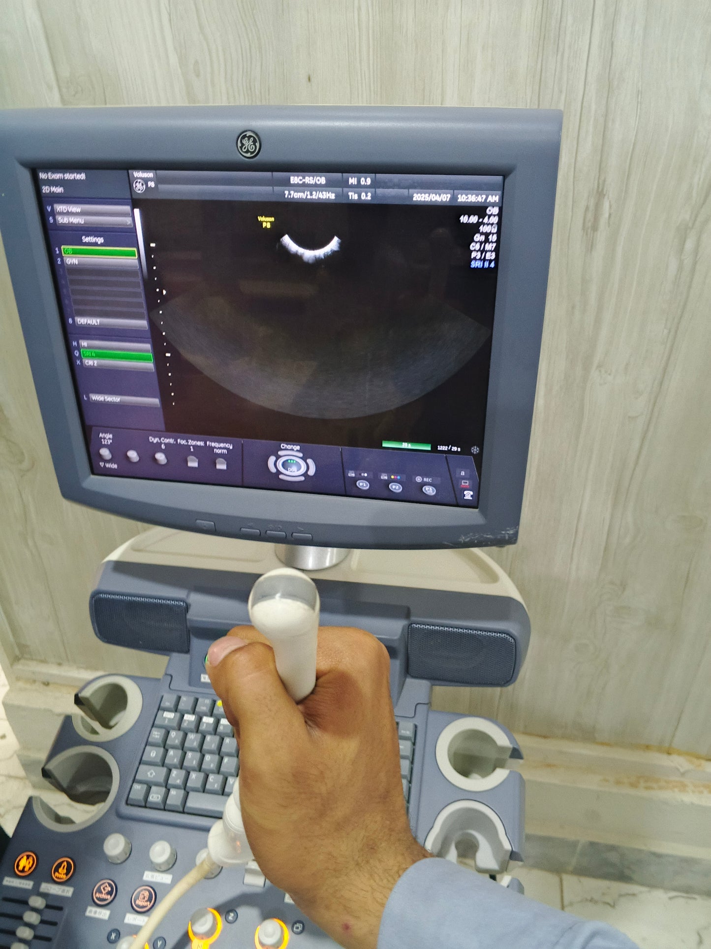 ...GE voluson p8 E8C RS tvs probe