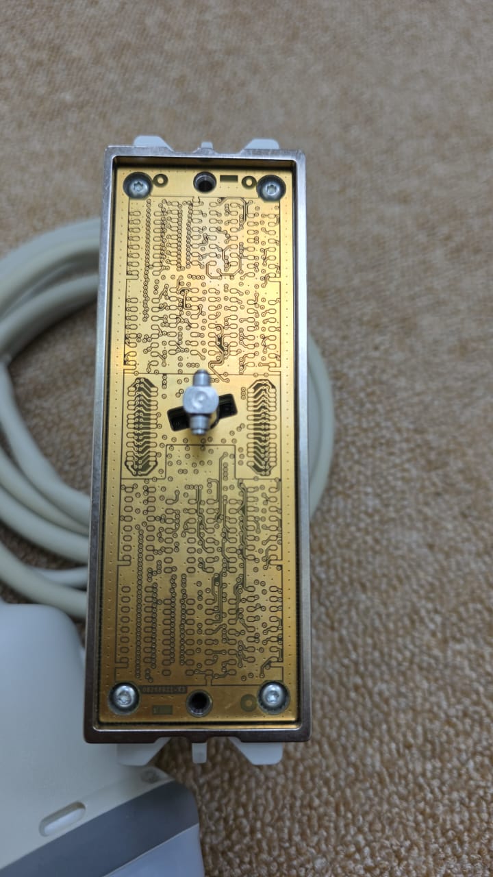 Siemens Acuson 7CF1 Ultrasound Probe MFg: 2013 DXB unchecked