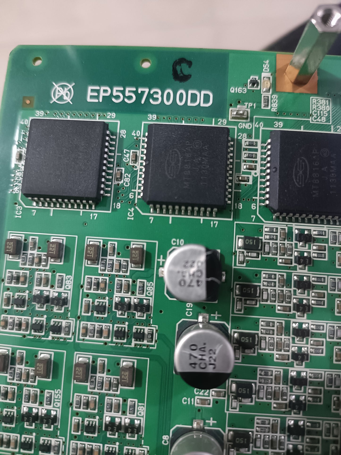 Hitachi Aloka F37-EP557300DD Interface Board checked dxb
