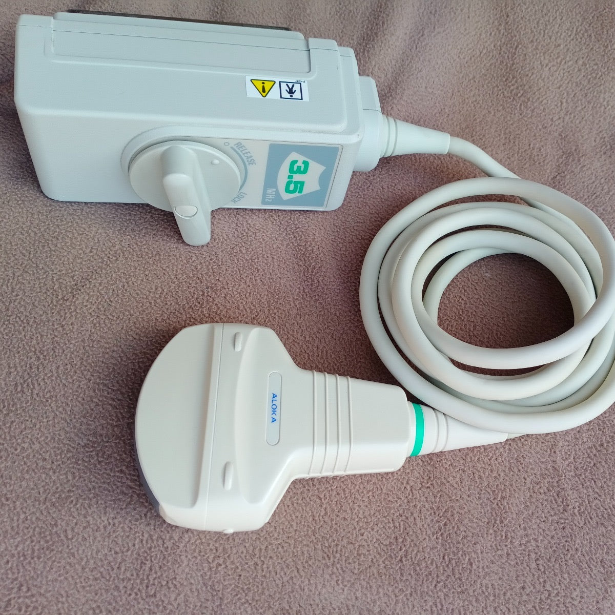 ..Aloka UST-9114-3.5 convex probe - Japan Medical Company LTD