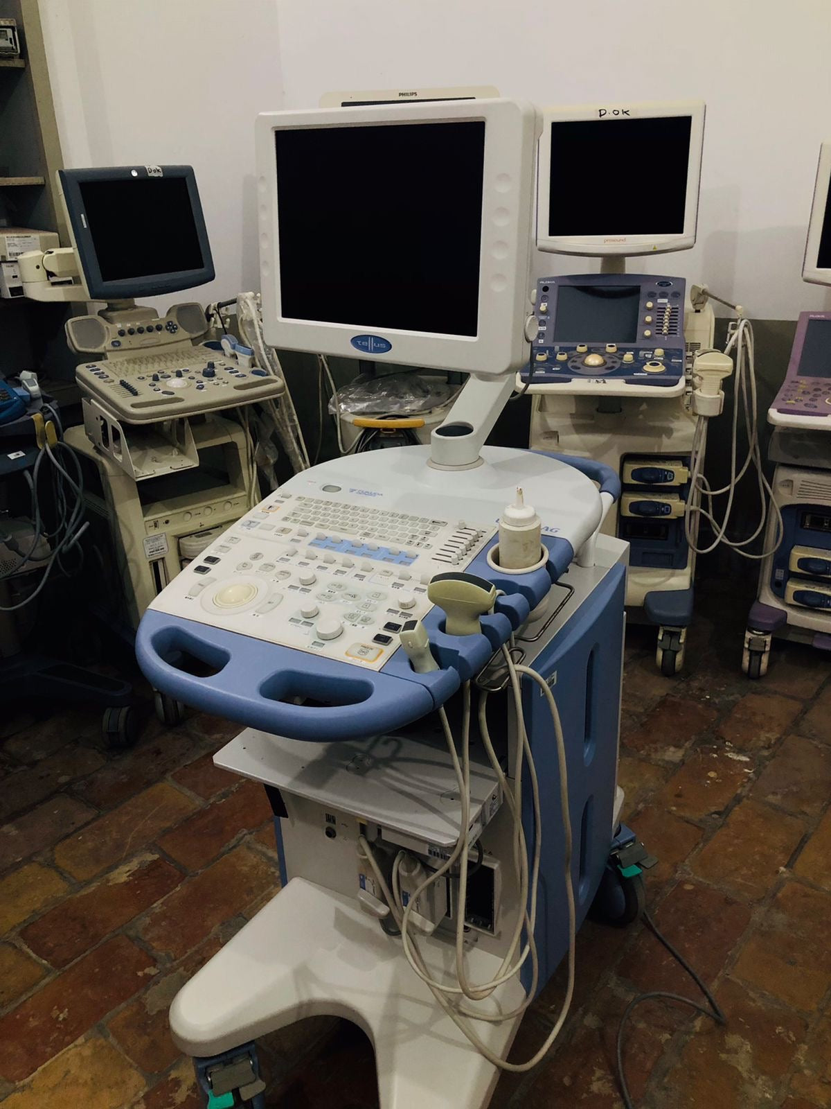 Fukuda Denshi UF-870 AG with convex and cardiac probes, aslo can sell it's parts and probes