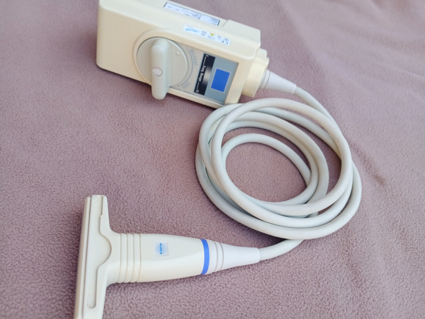 ..Hitachi UST-5712 linear vascular probe - Japan Medical Company LTD