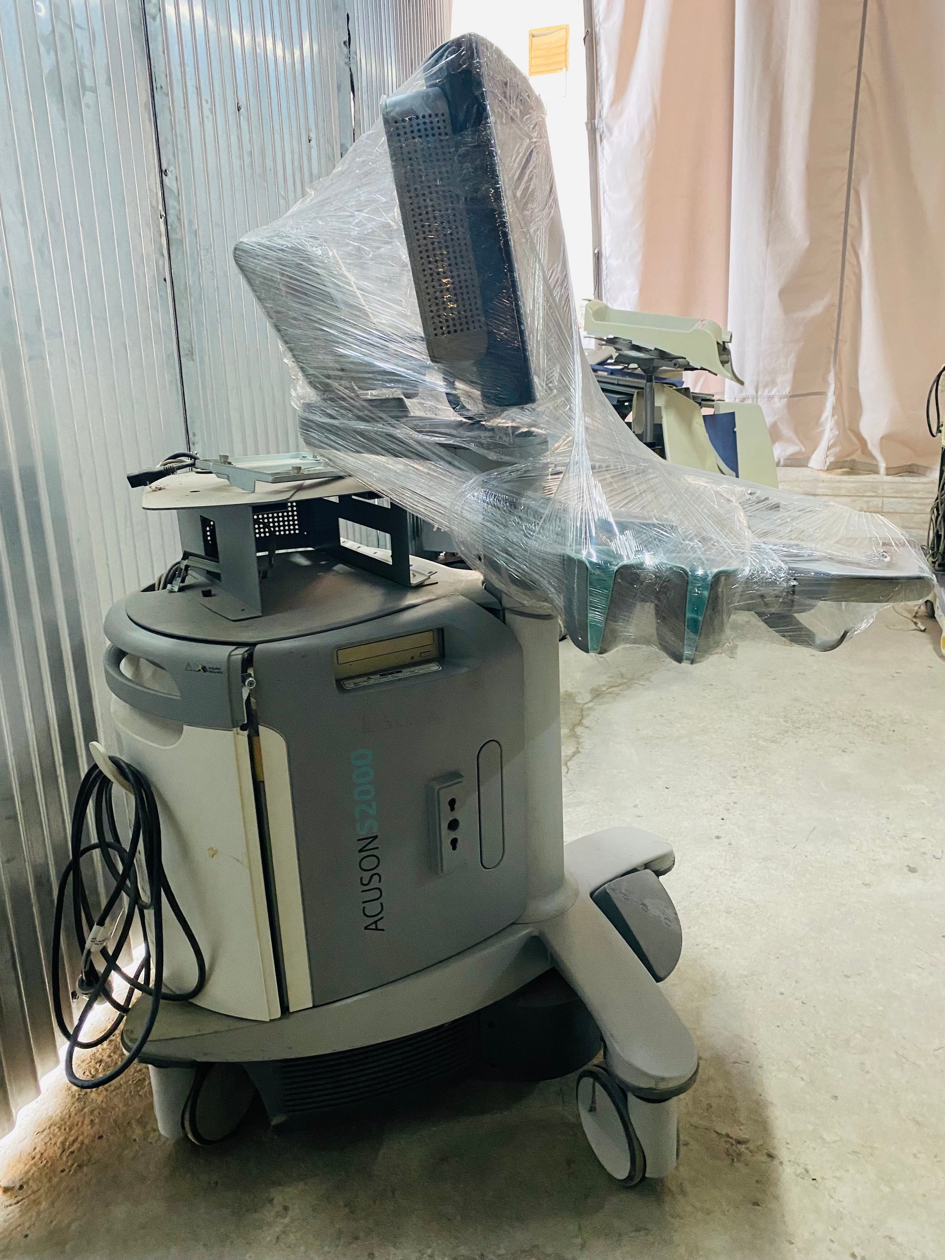 Siemens Accuson S2000 for parts - Japan Medical Company LTD