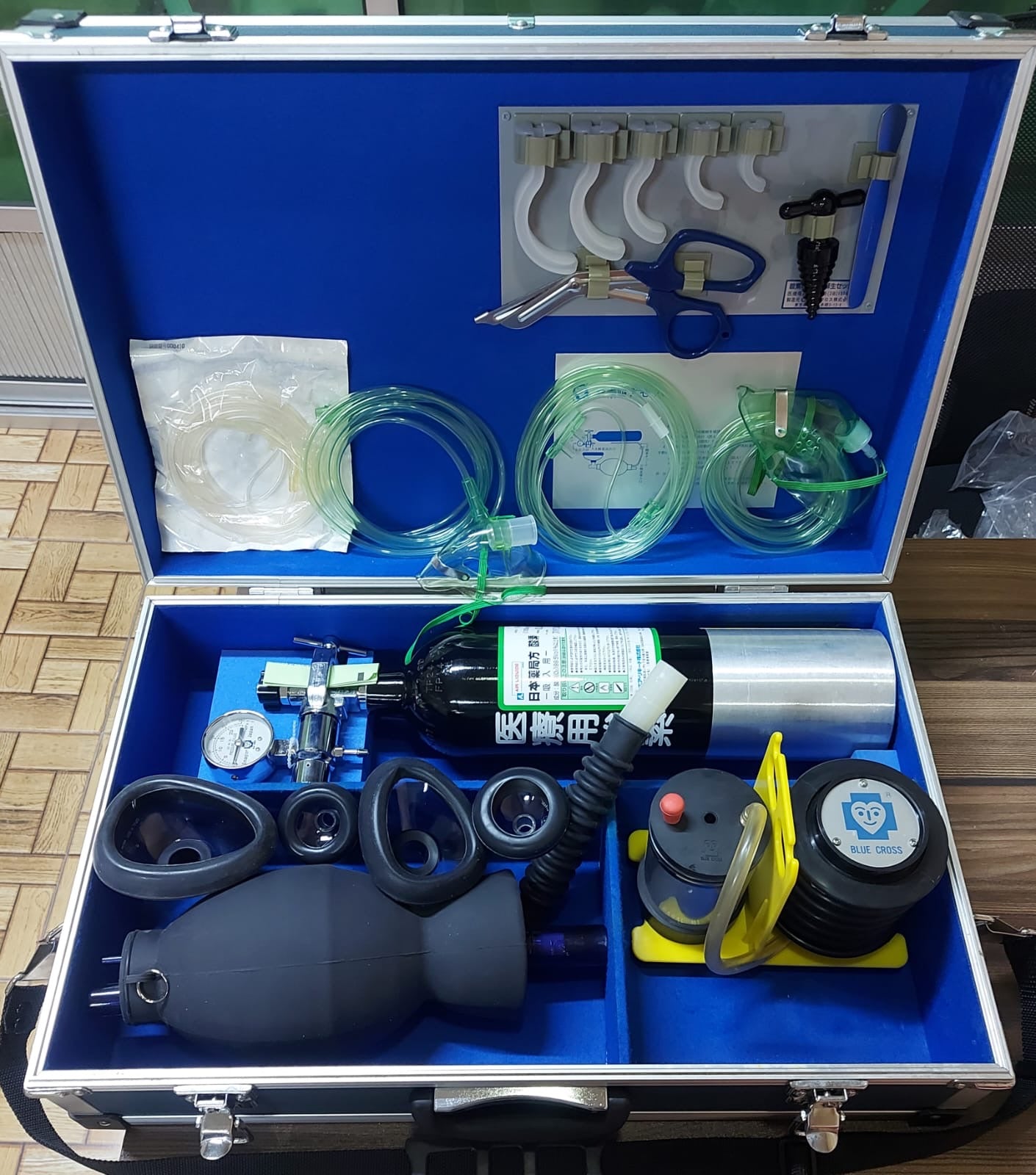 blue cross oxygen resuscitation - Japan Medical Company LTD