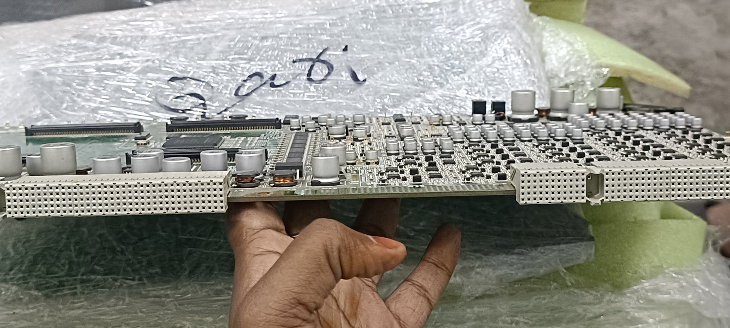 Hitachi hi vision avius wc Board sn RE1EG586718 DXB