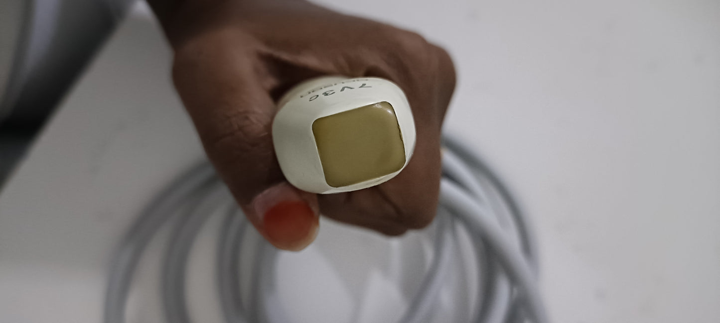 Siemens acuson 7v3c yom. 2009 UC dxb