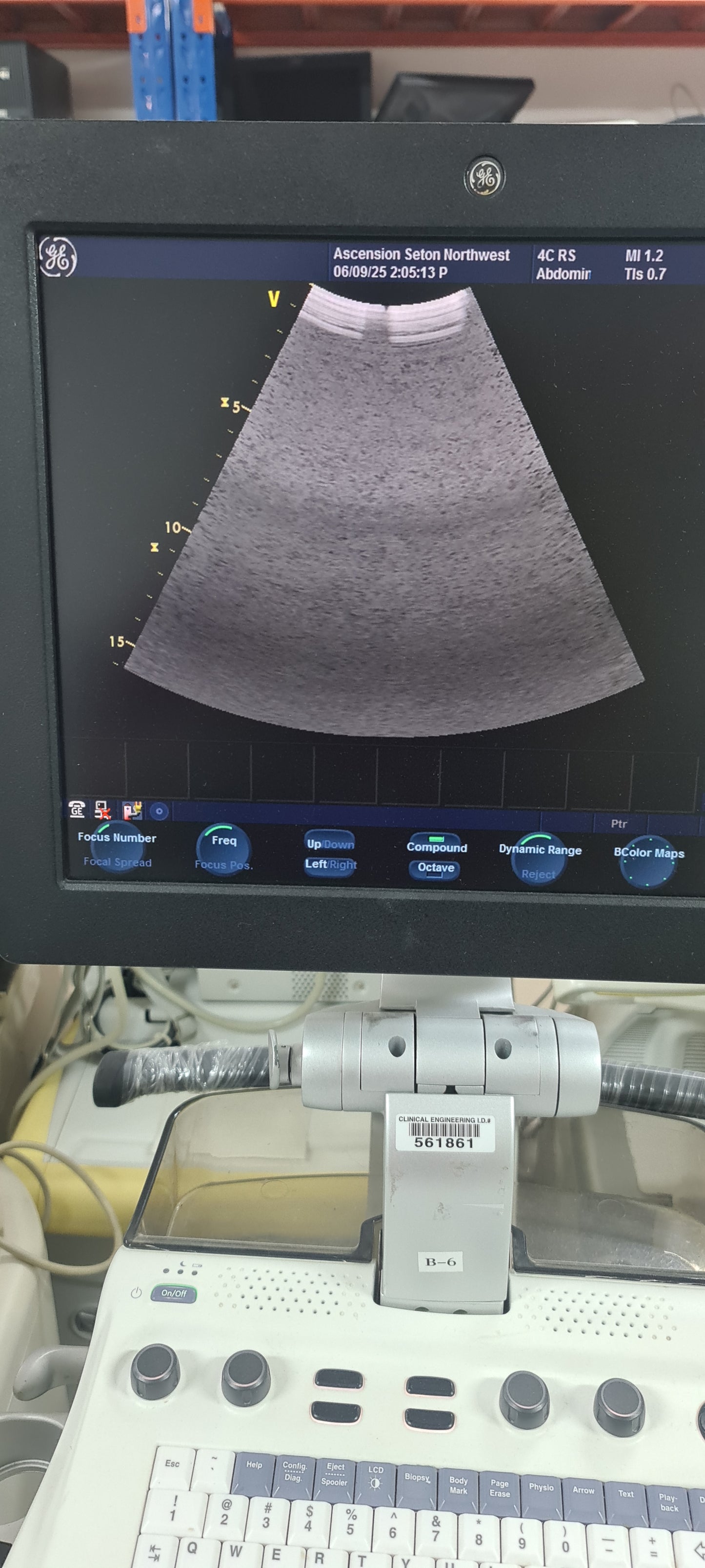 4C-RS Checked AV (21) Available SN: 125371WX5
