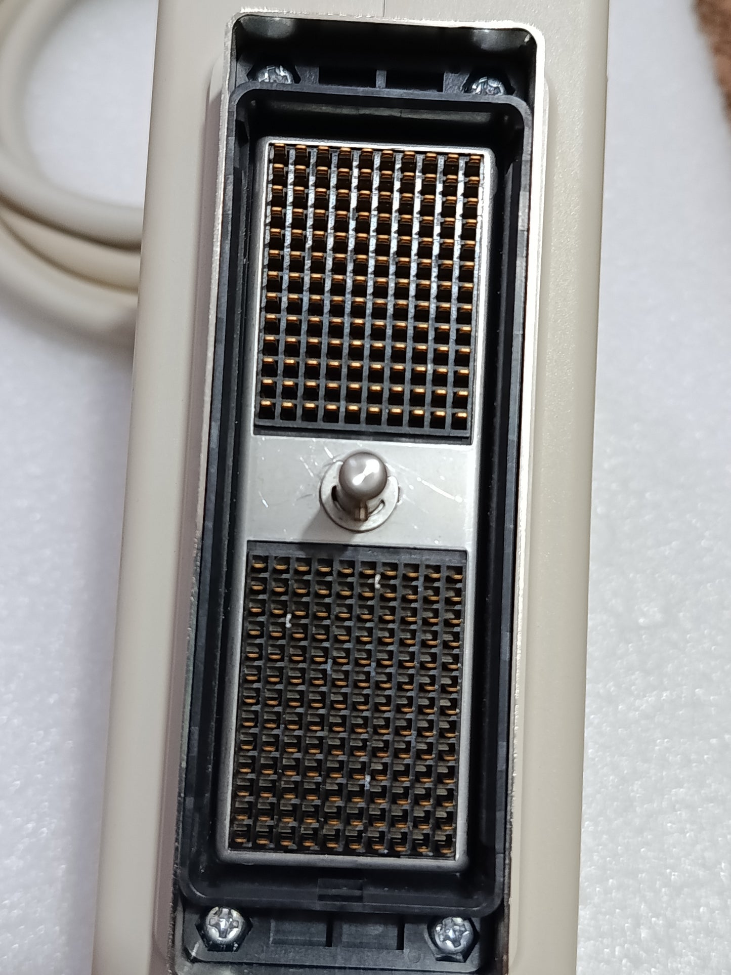 P : Hitachi EUP-L74M Linear Probe UC