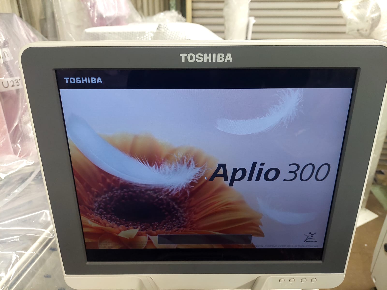 Toshiba Aplio 300 with convex(PVT-375BT), PLT(704AT), PLT(805AT) probes. - Japan Medical Company LTD