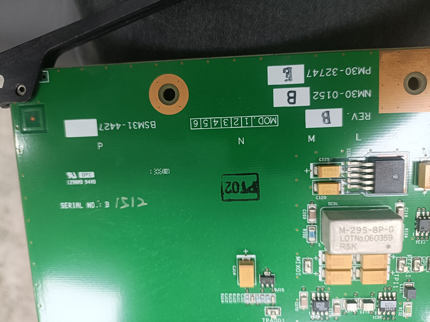 Toshiba xario  SSA-660/SSA-680A sn 99B0663404 PART NO. CB dxb