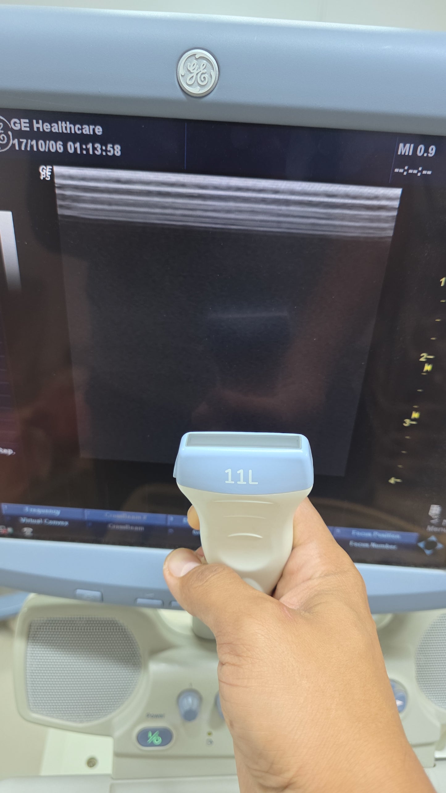 GE 11L Linear probe for logiq p5,p6 mfg: 2012 Checked DXB